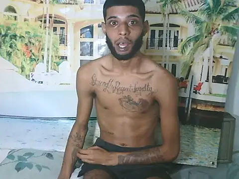 Pokazy przed kamerką – CharmingIndian1