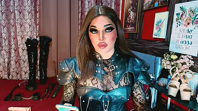 Show modela demonfuta na web-kameri