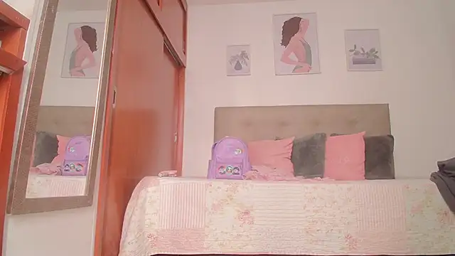 XXX chat uživo modela Miley_Baker