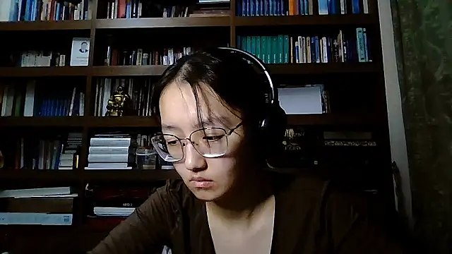 LinaClous Chat XXX live