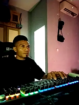 UcEng_Lab Show Webcam