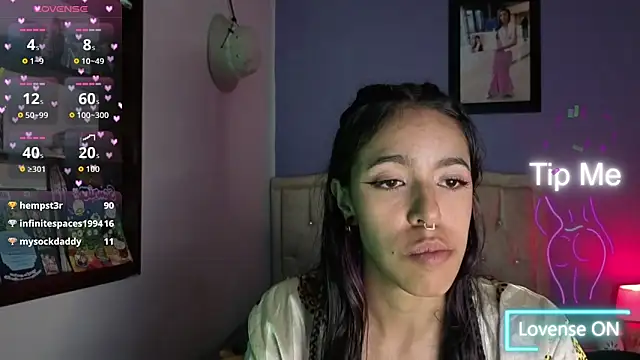 Chat +18 de stephania_t ao vivo