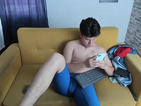 daniel_leon 라이브 XXX 채팅