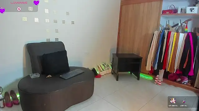 แชท XXX สดของ violetmontan