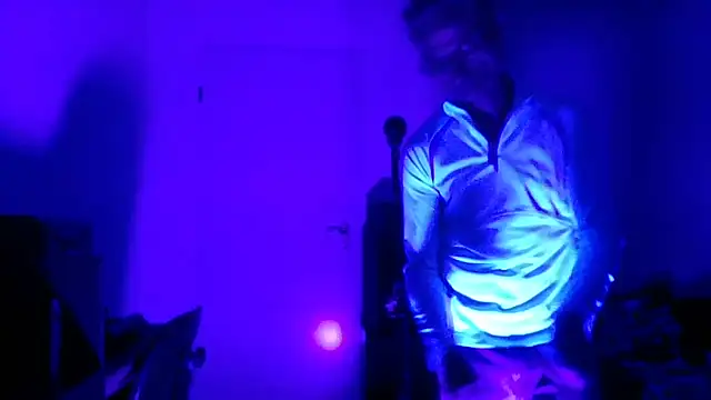 XXX chat uživo modela brunoguunot