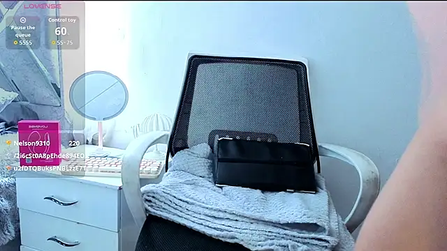 แชท XXX สดของ MusaGoldyn