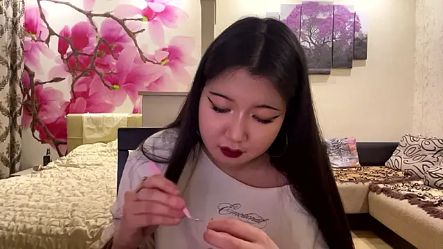 แชท XXX สดของ MaeRaads