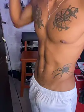 XXX chat uživo modela billi_adamzz