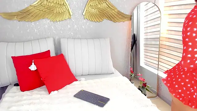 EmmaFerrary 即時 XXX 聊天