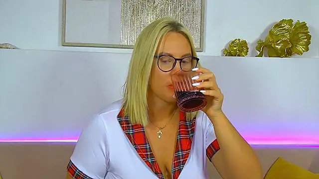 แชท XXX สดของ MariaNeumann