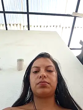 Daila_20_ Live XXX-Chat