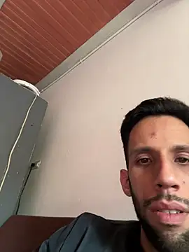 Pokazy przed kamerką – Karim_mansur