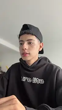 Živý XXX chat Sebastian_Reed