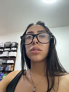 pregnant_sofii18 – Kamerová šou