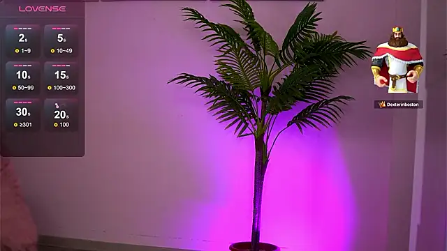 PeachyyFantasy's Live XXX Chat