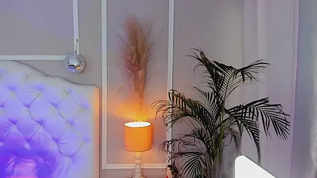 Chat XXX Live saryth_hott