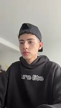 Sebastian_Reedのウェブカメラショー