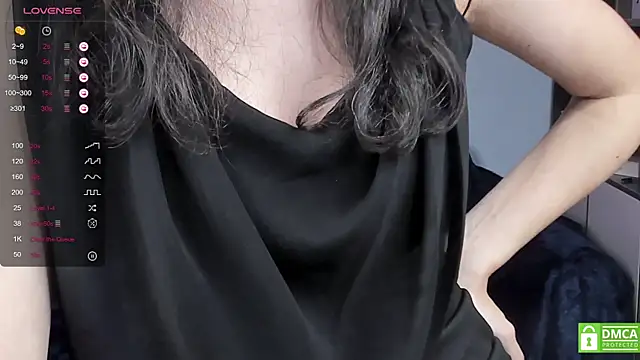 Chat +18 de Agatta_Smith ao vivo