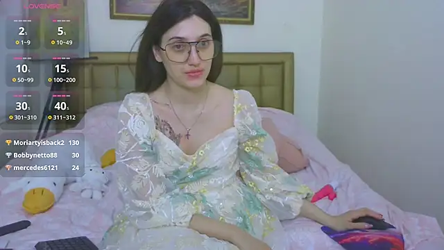 Iren 现场XXX聊天