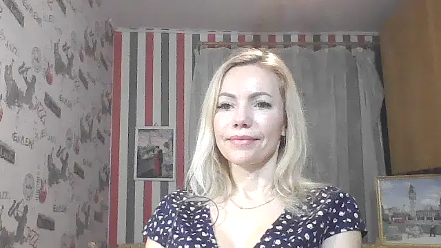 แชท XXX สดของ Amoretta