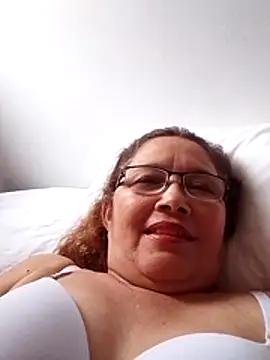 Chat +18 de Cessi50 ao vivo