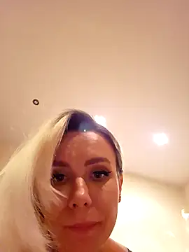 AureliaDouxn Webbikameraesitys