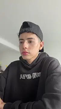 Sebastian_Reed Live XXX-Chat