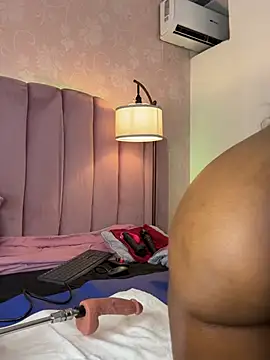 HallyBans 即時 XXX 聊天