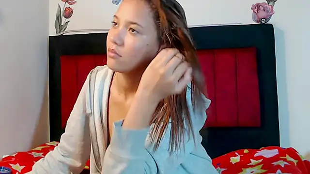 AMARYXS Adlı Modelin Canlı XXX Sohbeti