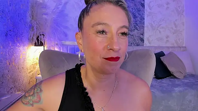 Czat XXX na żywo – Liannaa_