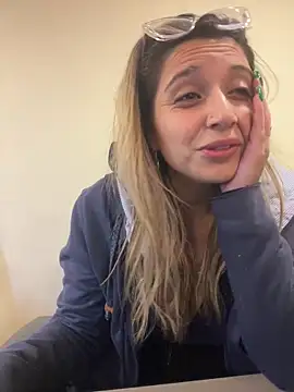 Isabella_Varella Adlı Modelin Web Kamerası Şovu