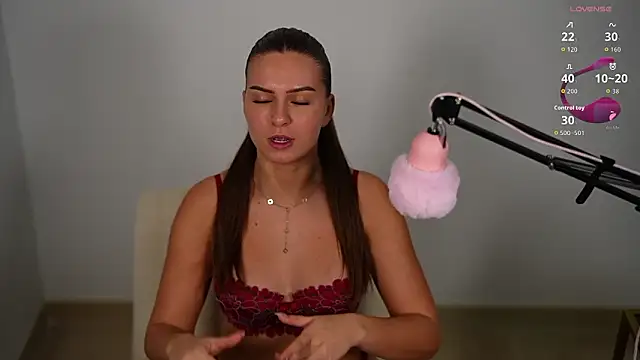 juliakhaleesii's Live XXX Chat