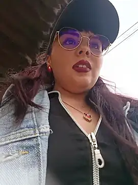 Chatroom XXX en direct de Yulska