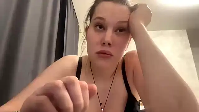 Lunexia_KysstoriaのライブXXXチャット