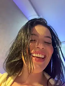 แชท XXX สดของ Rafaellaz