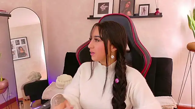 EmmyEvans1: онлайн-секс-чат