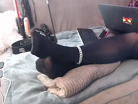 Chat XXX en directo de GoddessMonicaAngels