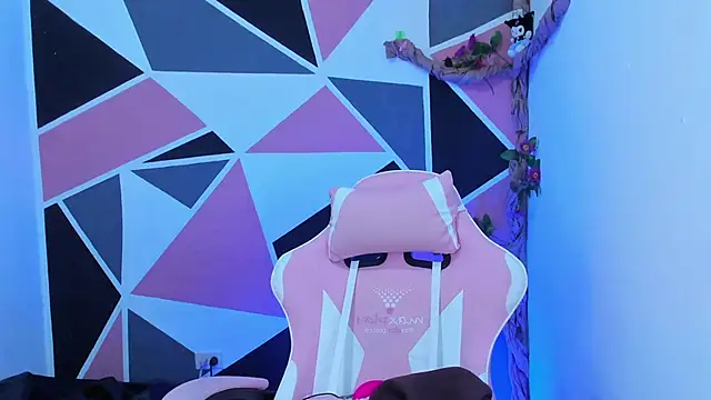 little_emma0 Chat XXX in diretta