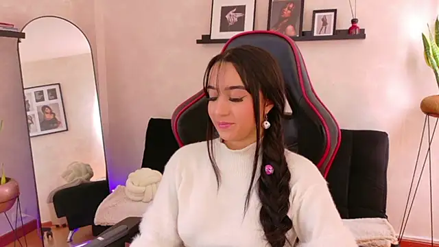 EmmyEvans1 élő XXX-chatje