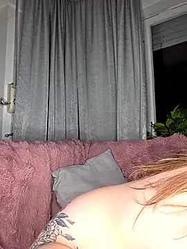 Luna_Lynn: онлайн-секс-чат