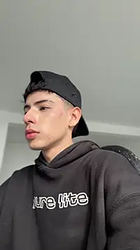 Sebastian_Reed 即時 XXX 聊天