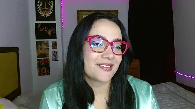 Nova-Satela 라이브 XXX 채팅