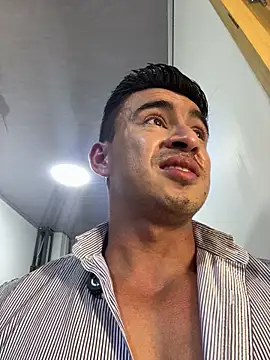 Chris_ClarckのライブXXXチャット