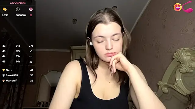 دردشة MistressBabe الجنسية المباشرة