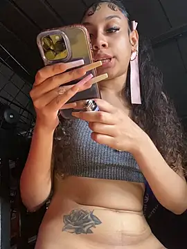 badbaby187 即時 XXX 聊天