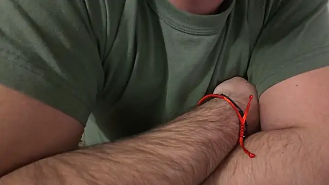 TARKAN1: διαδικτυακό σόου στην κάμερα