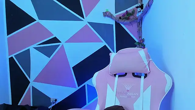 little_emma0 Live XXX-chat