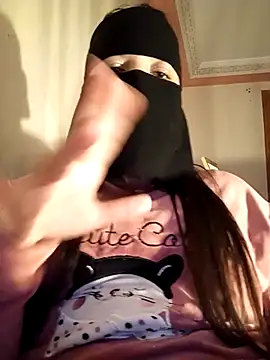 دردشة LONA-_- الجنسية المباشرة