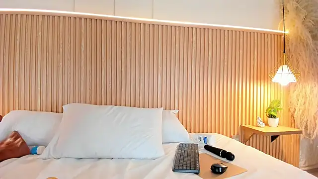 NahimiThompson – Live XXX-chat