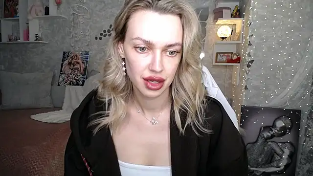 NickyAdamidi's Live XXX Chat